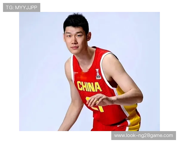 中国男篮新赛季首战迎来强敌，球队调整阵容力争胜利